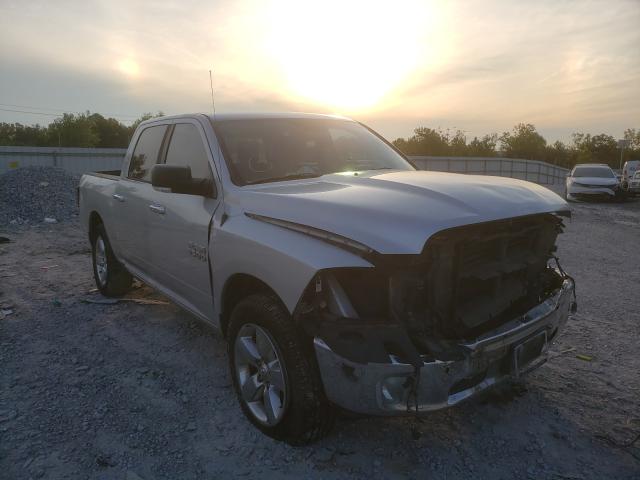 Ram 1500 slt (2015)