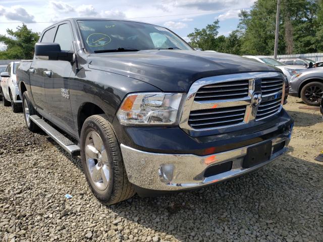 Ram 1500 slt (2017)