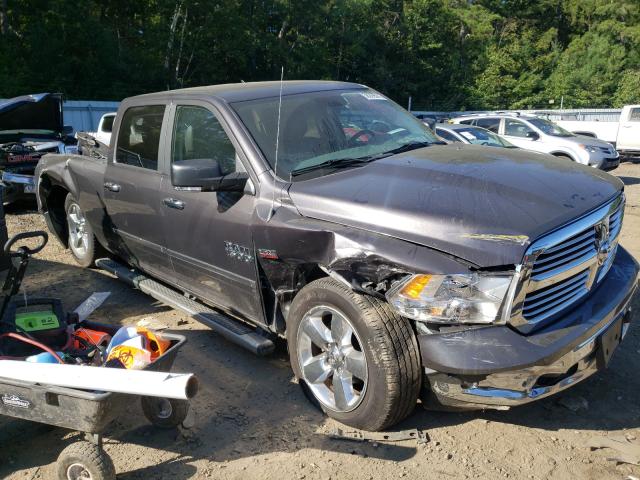Ram 1500 slt (2017)