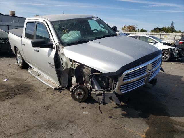 Ram 1500 slt (2017)