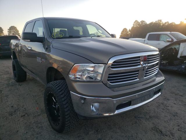 Ram 1500 slt (2015)