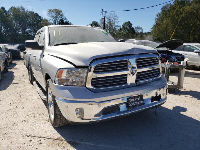 Ram 1500 slt (2017)