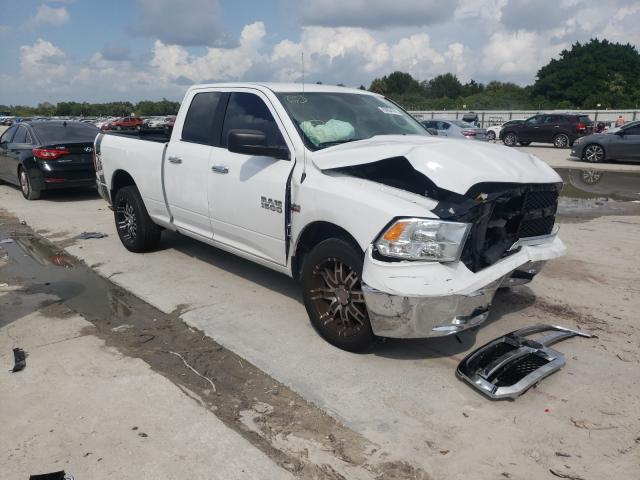 Ram 1500 slt (2017)