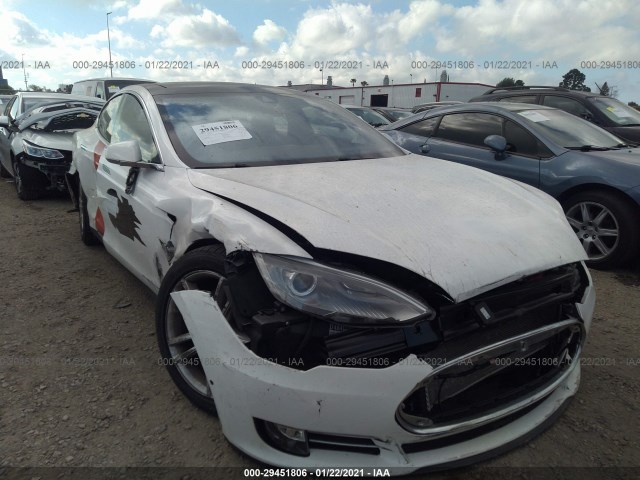 Tesla Model s (2015)