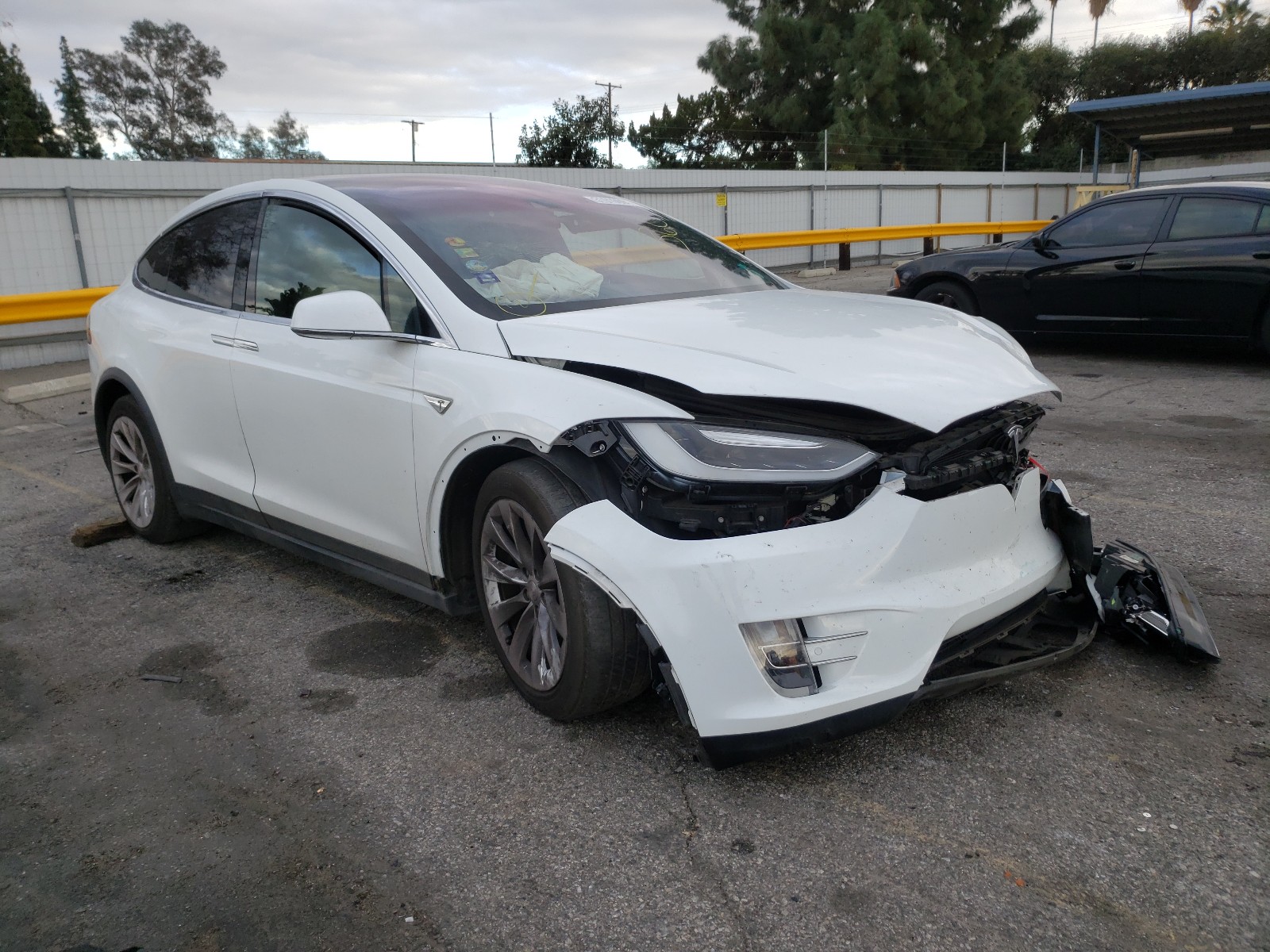 Tesla Model x (2016)