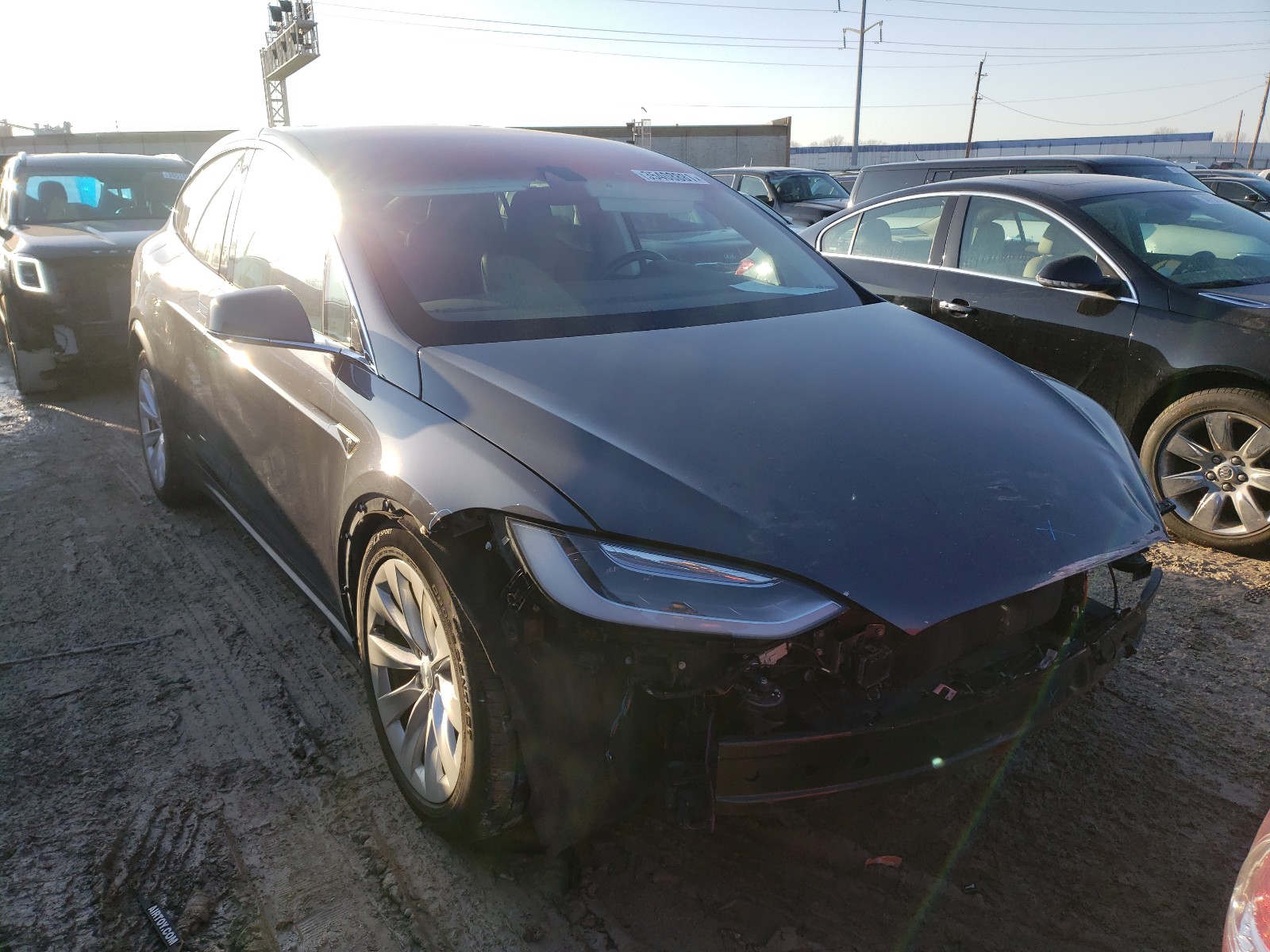 Tesla Model x (2016)