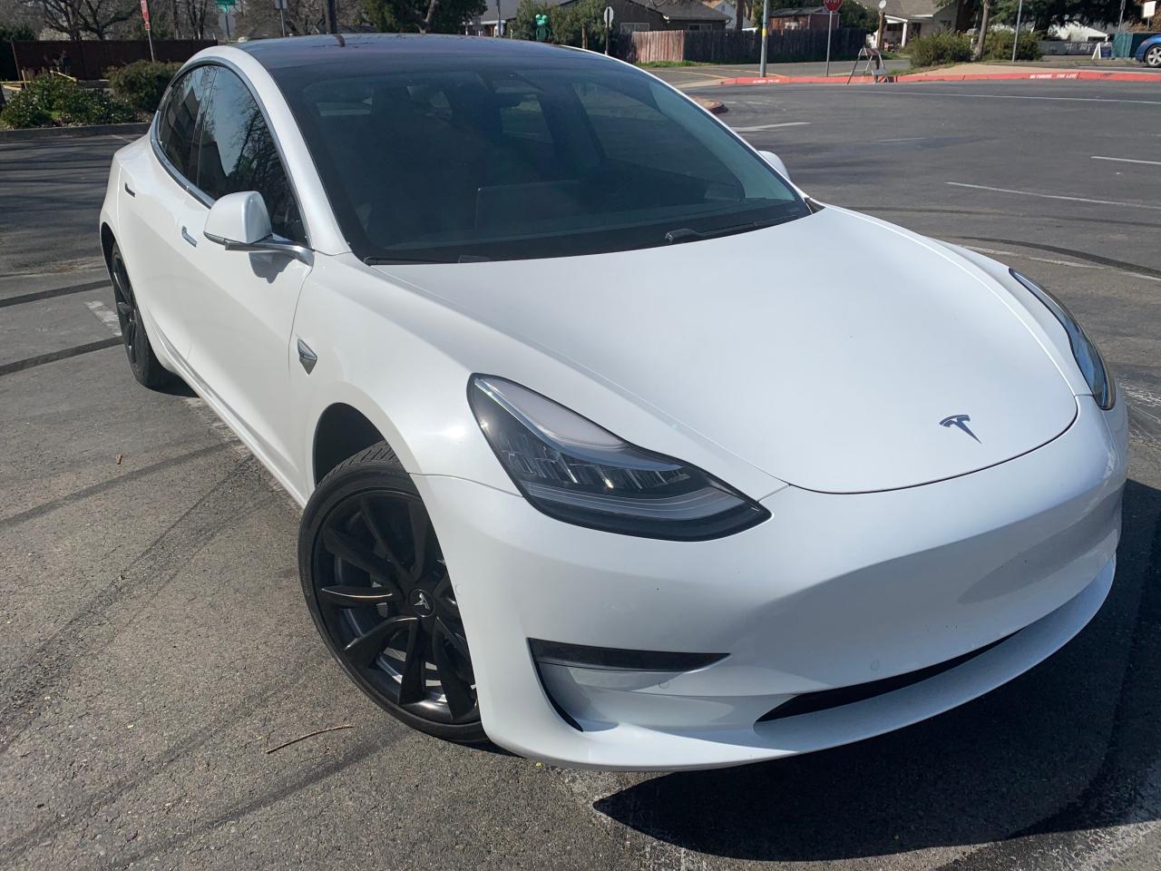 Tesla Model 3 (2018)
