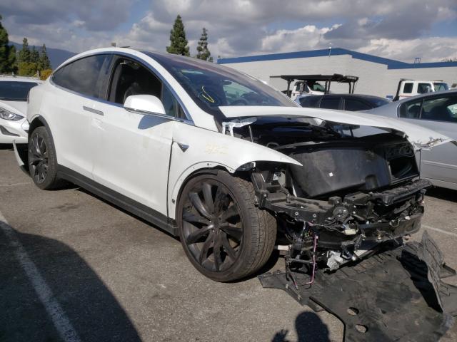 Tesla Model x (2020)