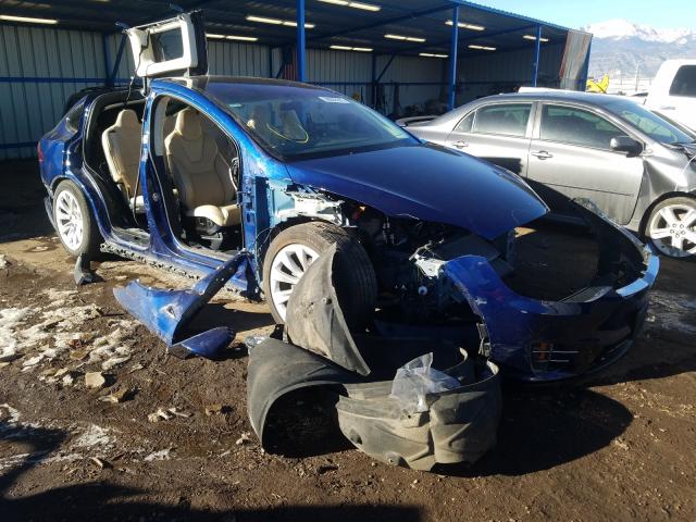 Tesla Model x (2017)