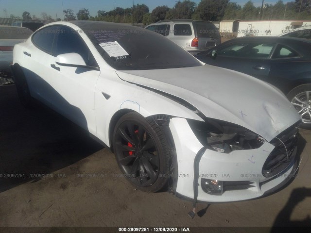 Tesla Model s (2016)