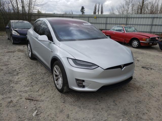 Tesla Model x (2017)