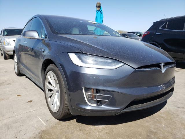 Tesla Model x (2017)