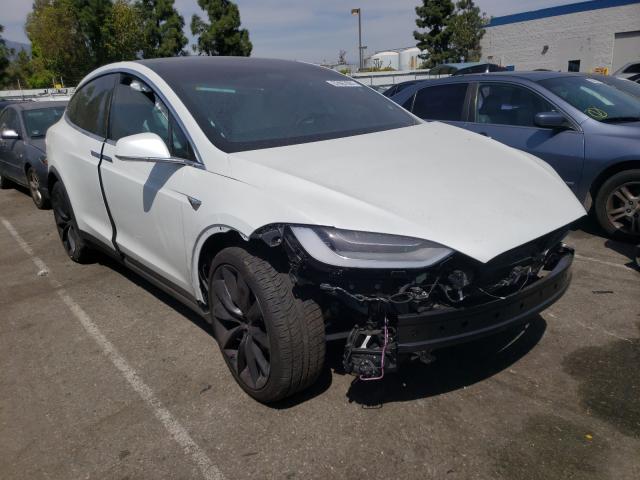 Tesla Model x (2020)