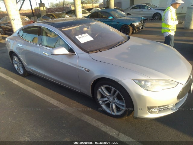 Tesla Model s (2013)