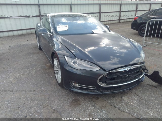 Tesla Model s (2016)