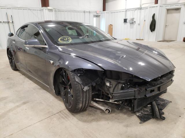 Tesla Model s (2017)