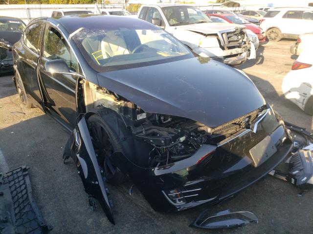Tesla Model x (2020)