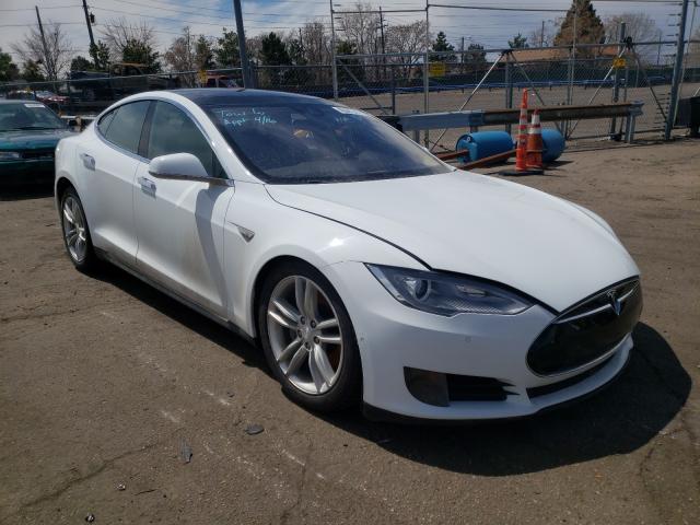 Tesla Model s (2015)