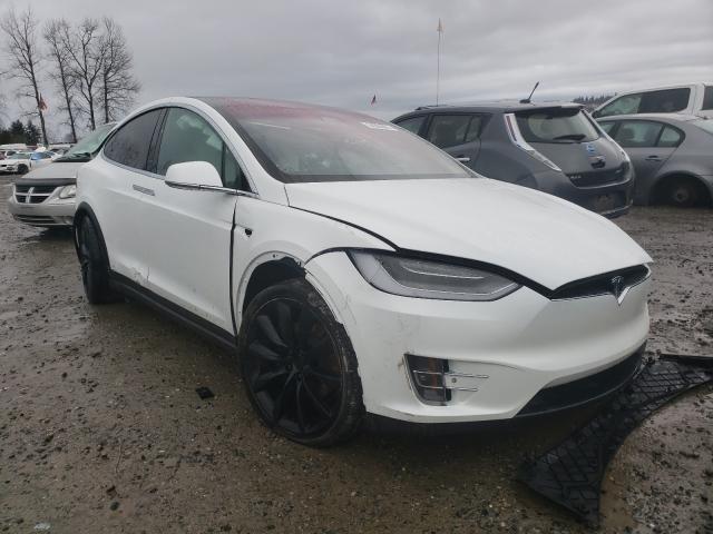 Tesla Model x (2020)