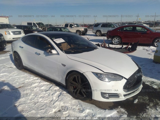 Tesla Model s (2015)
