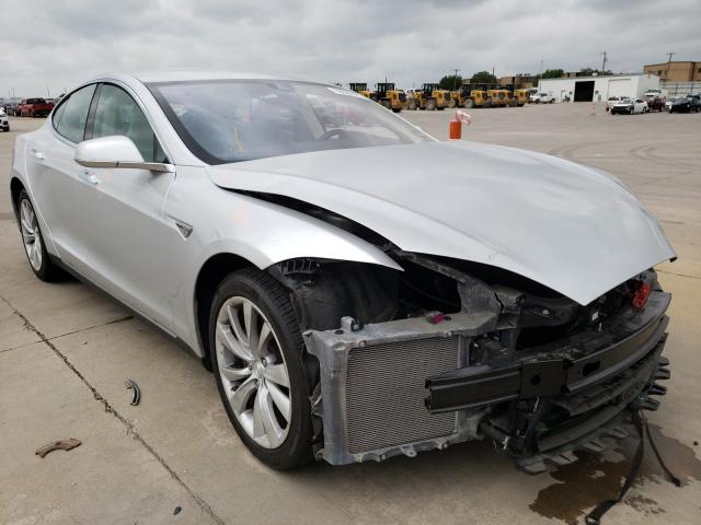 Tesla Model s 85 (2015)