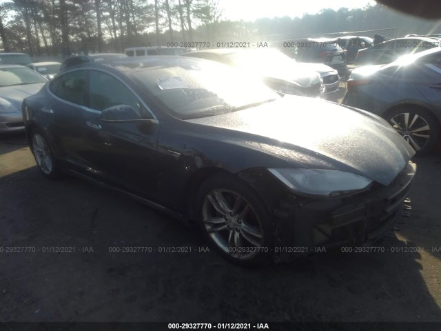 Tesla Model s (2016)