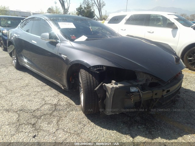 Tesla Model s (2015)