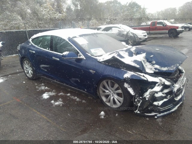 Tesla Model s (2015)