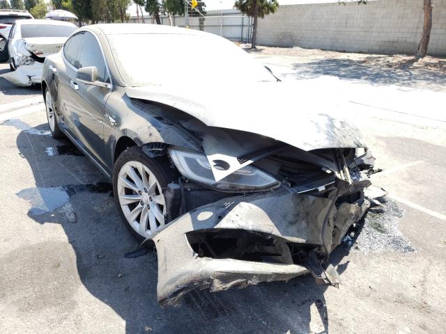 Tesla Model s (2017)