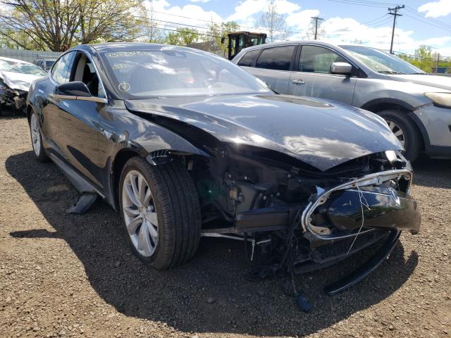 Tesla Model s (2015)