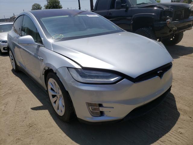 Tesla Model x (2017)
