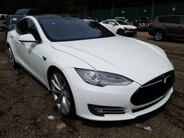 Tesla Model s (2015)