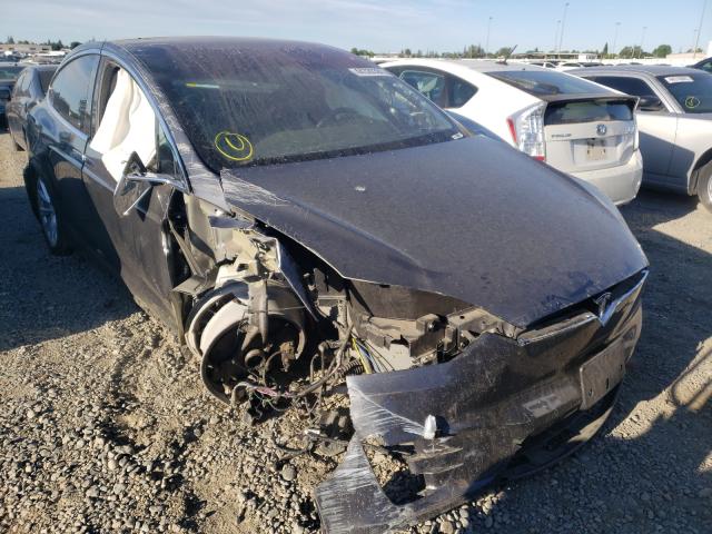 Tesla Model x (2018)