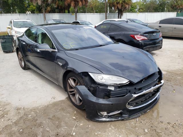 Tesla Model s (2015)