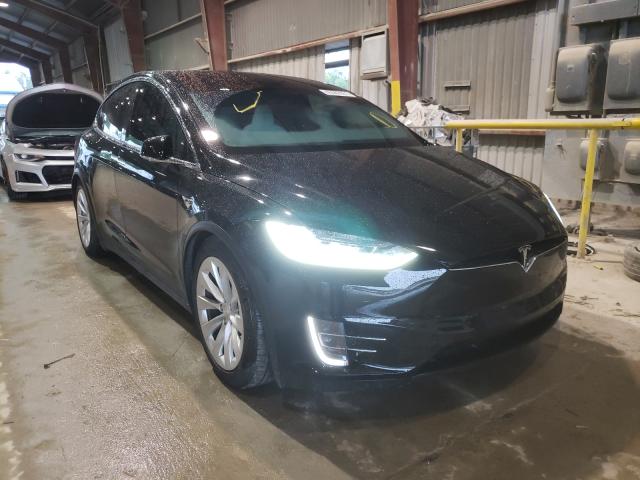 Tesla Model x (2020)