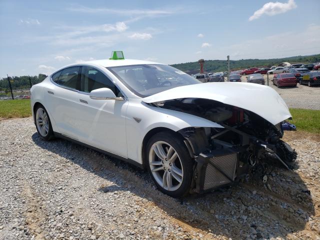 Tesla Model s (2016)