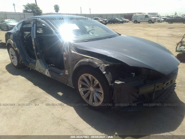 Tesla Model s (2018)