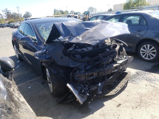 Tesla Model s (2018)
