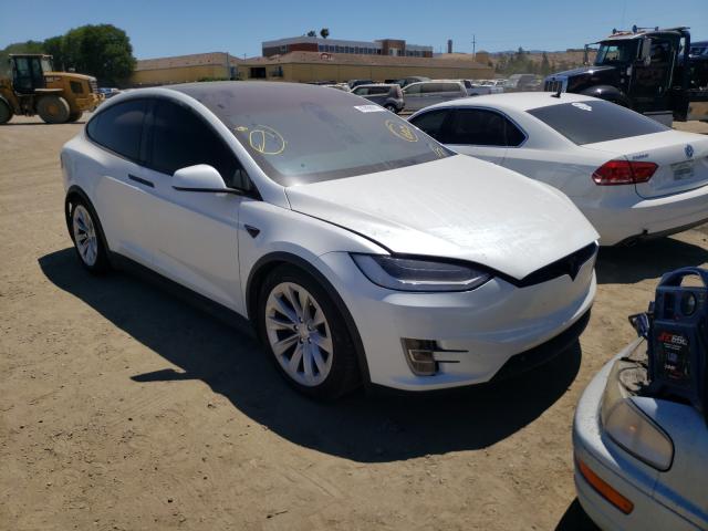 Tesla Model x (2020)