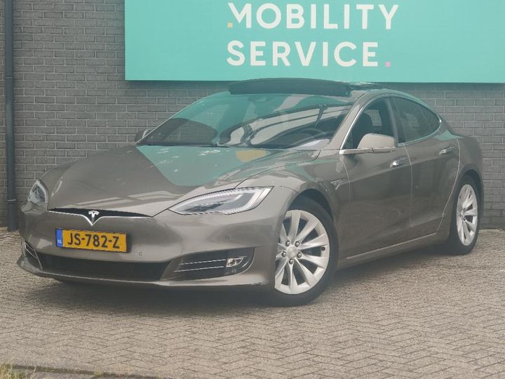 Tesla Model (2016)