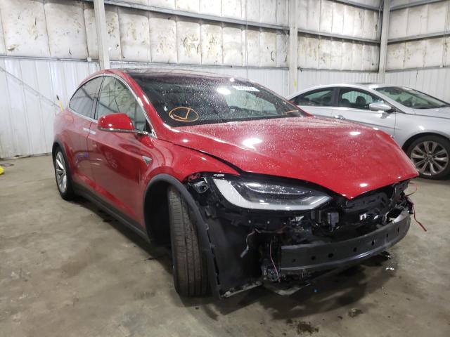 Tesla Model x (2016)