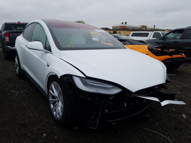 Tesla Model x (2021)