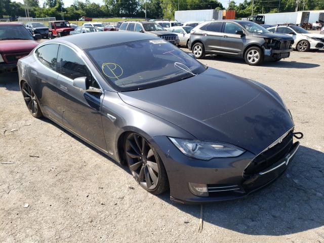 Tesla Model s 85 (2015)