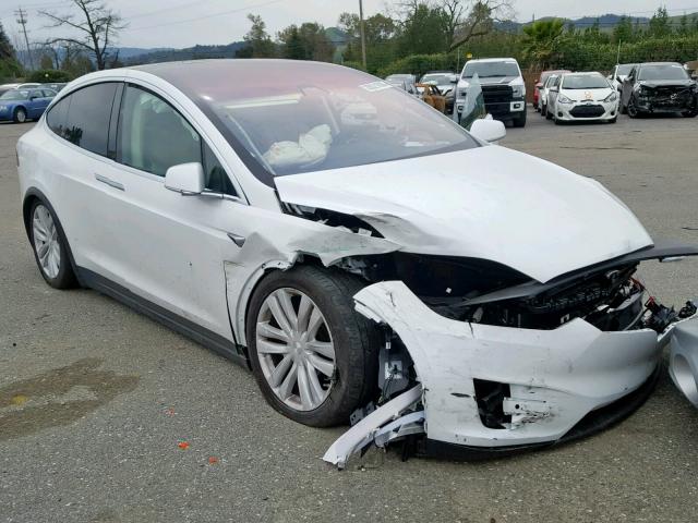 Tesla Model x (2017)