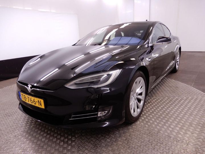 Tesla Model s (2018)