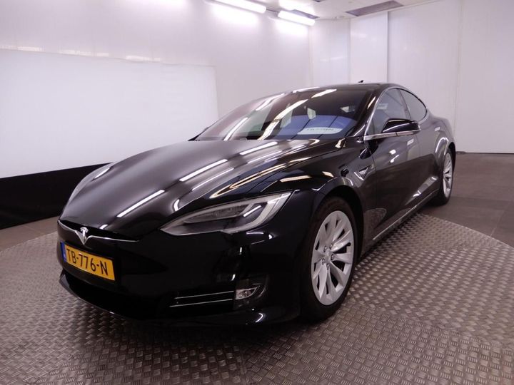 Tesla Model s (2018)