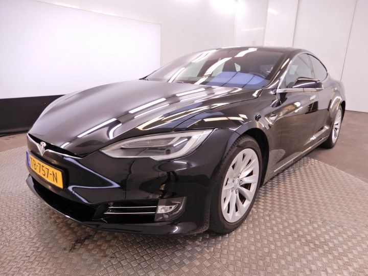 Tesla Model s (2018)