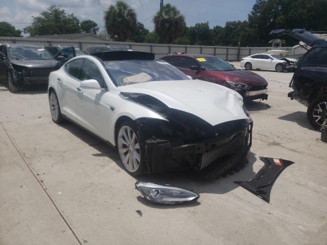 Tesla Model s (2015)