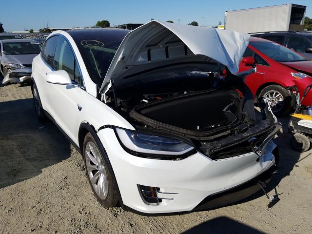 Tesla Model x (2016)