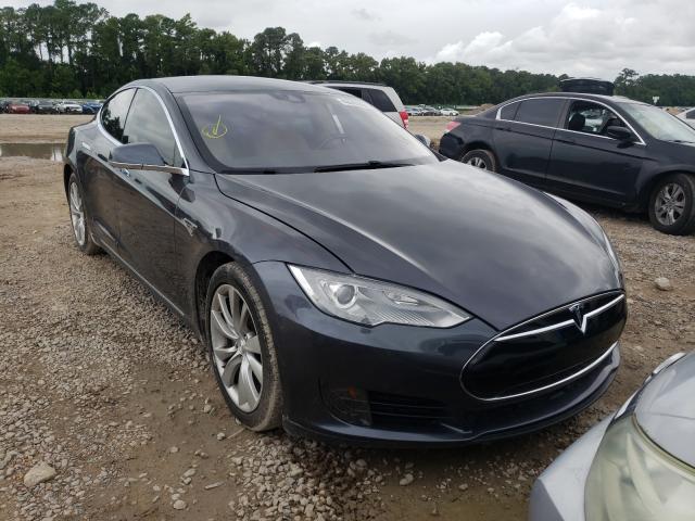 Tesla Model s 85 (2015)